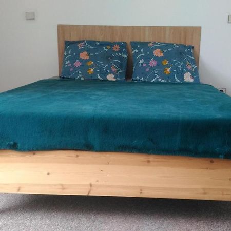 Maison En Location Fresnes Sur Marne Dış mekan fotoğraf