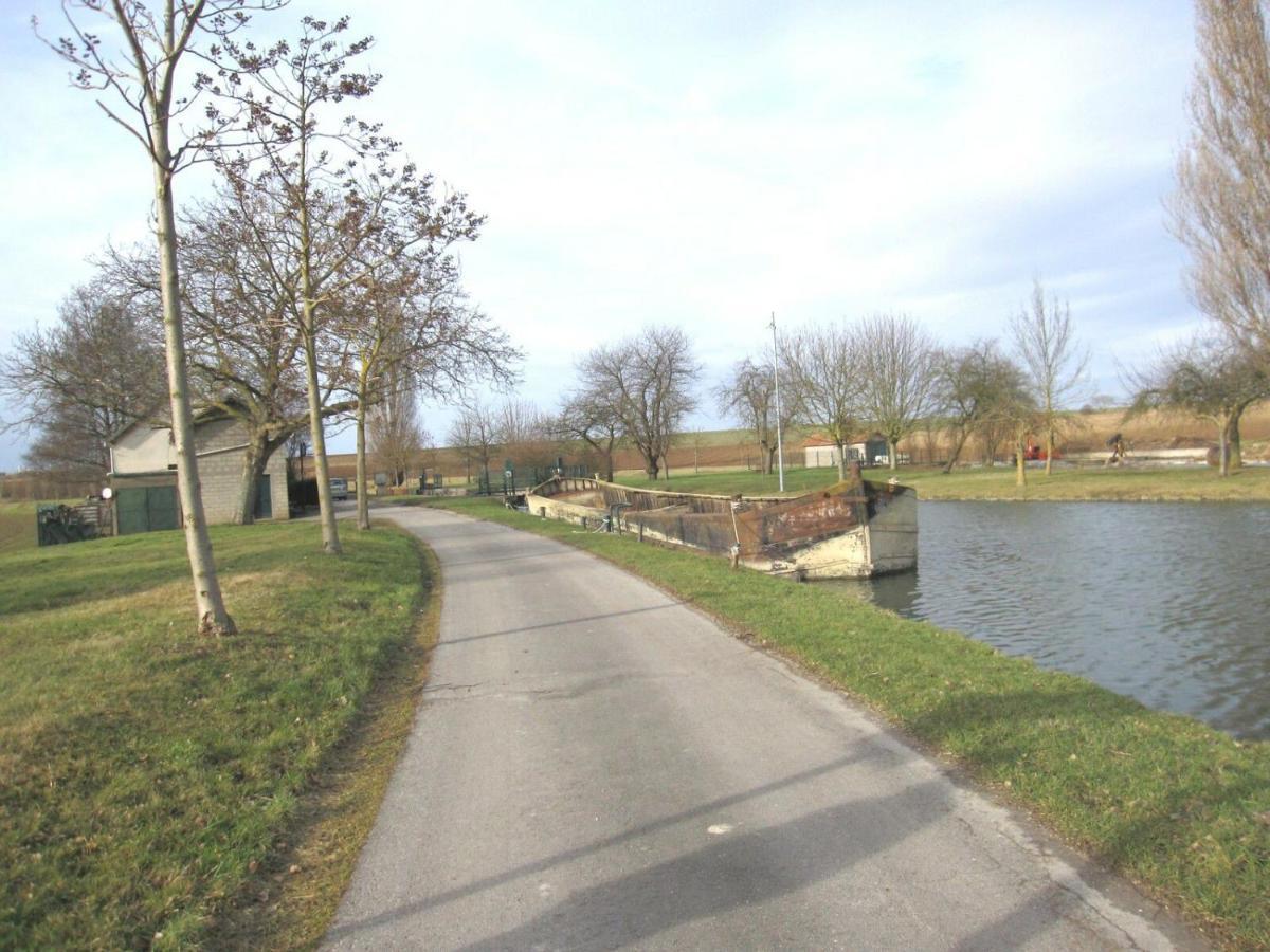 Maison En Location Fresnes Sur Marne Dış mekan fotoğraf